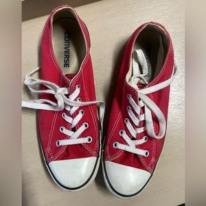 Red Women’s Converse size 8